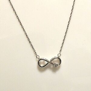 925 Sterling Silver Diamond Accent Infinity Pendant Necklace Priced To Sale